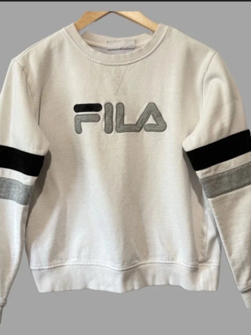 FILA Pullover White Long Sleeve Crewneck Sweatshirt Size Medium